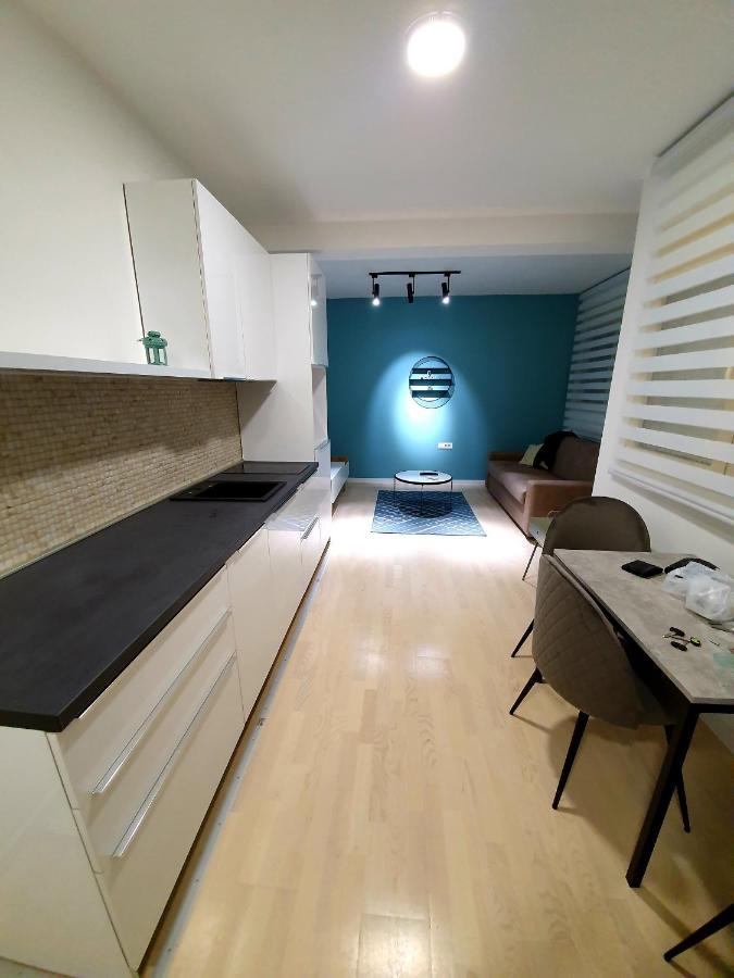 Aleksandar First Sea Line Apartment บาร์ ภายนอก รูปภาพ